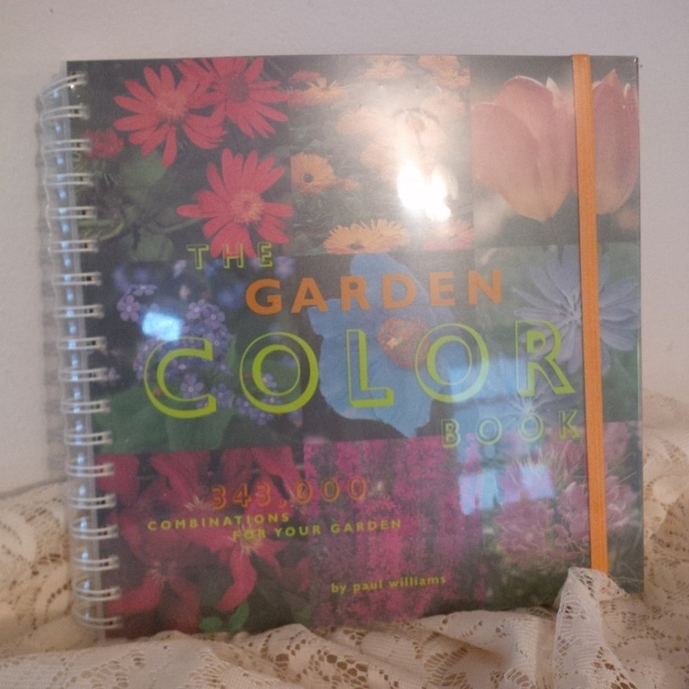 The Garden Color Book ~ New